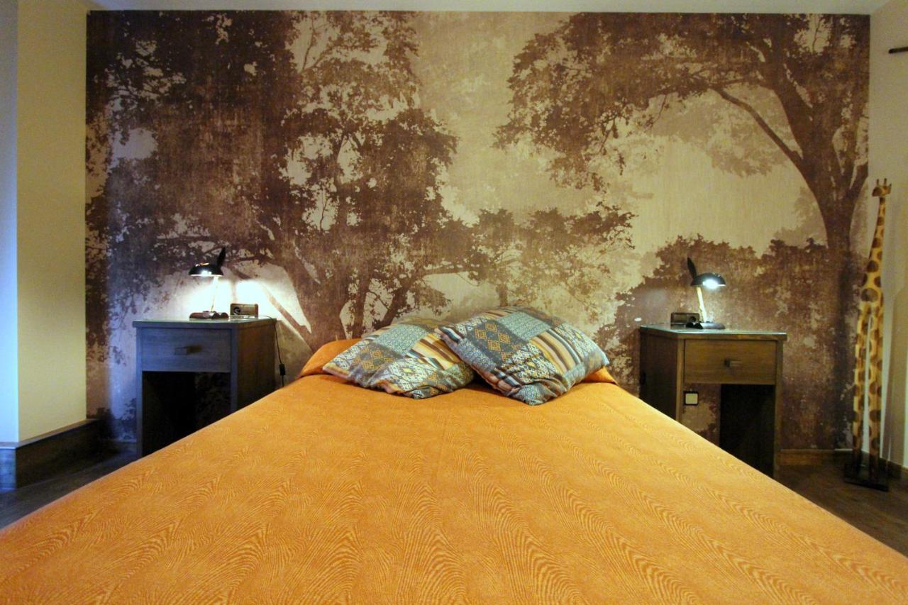 Hostal Mont Royal Alicante Bagian luar foto